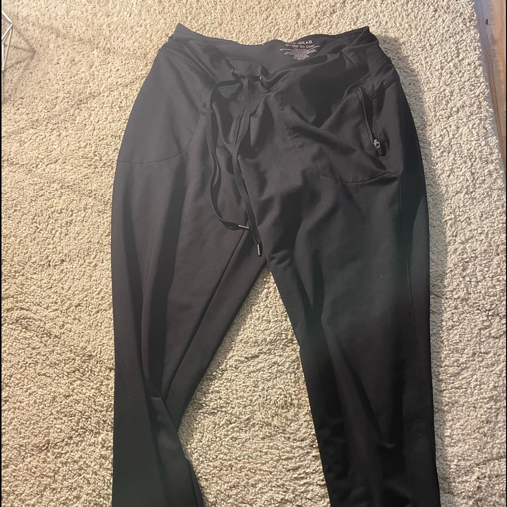 Athletic joggers